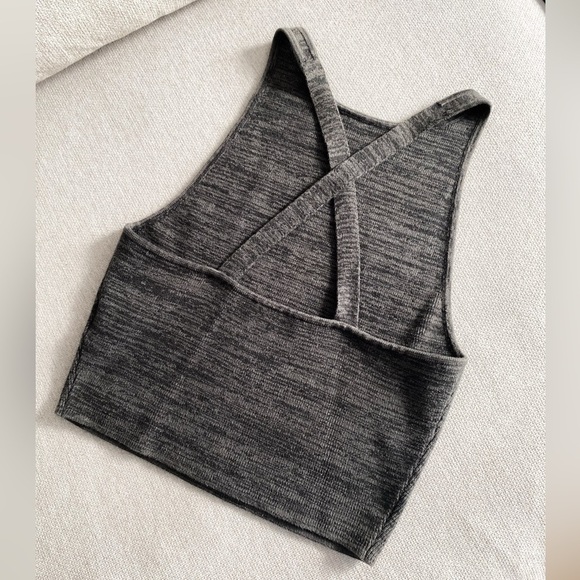 Hollister Grey Knit Criss Cross Cropped Tank Top - Size L - High Neck - Picture 9 of 10